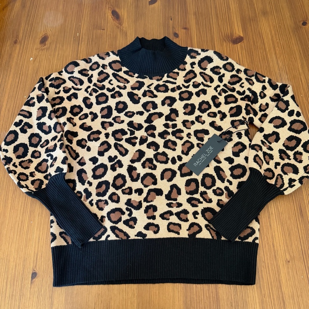 NWT Rachel Zoe Leopard Print Long Sleeve Sweater - Small